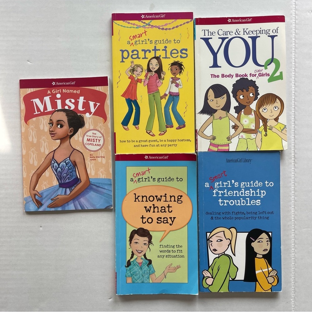 American Girl Set  of 5 Reading Books .